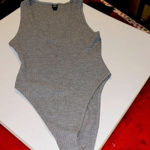 gray tank top low cut  bodysuit